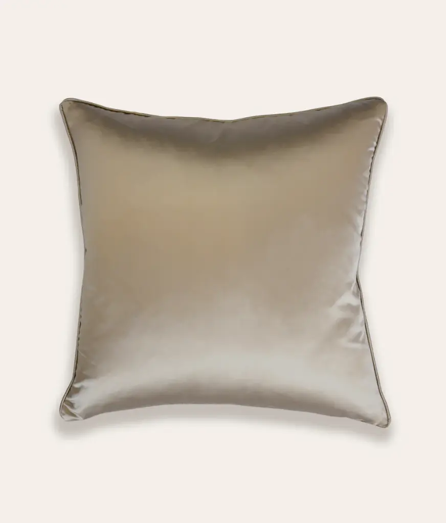PEARL-BACK.webp