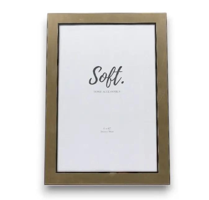 Soft Stocky Gold Frame L